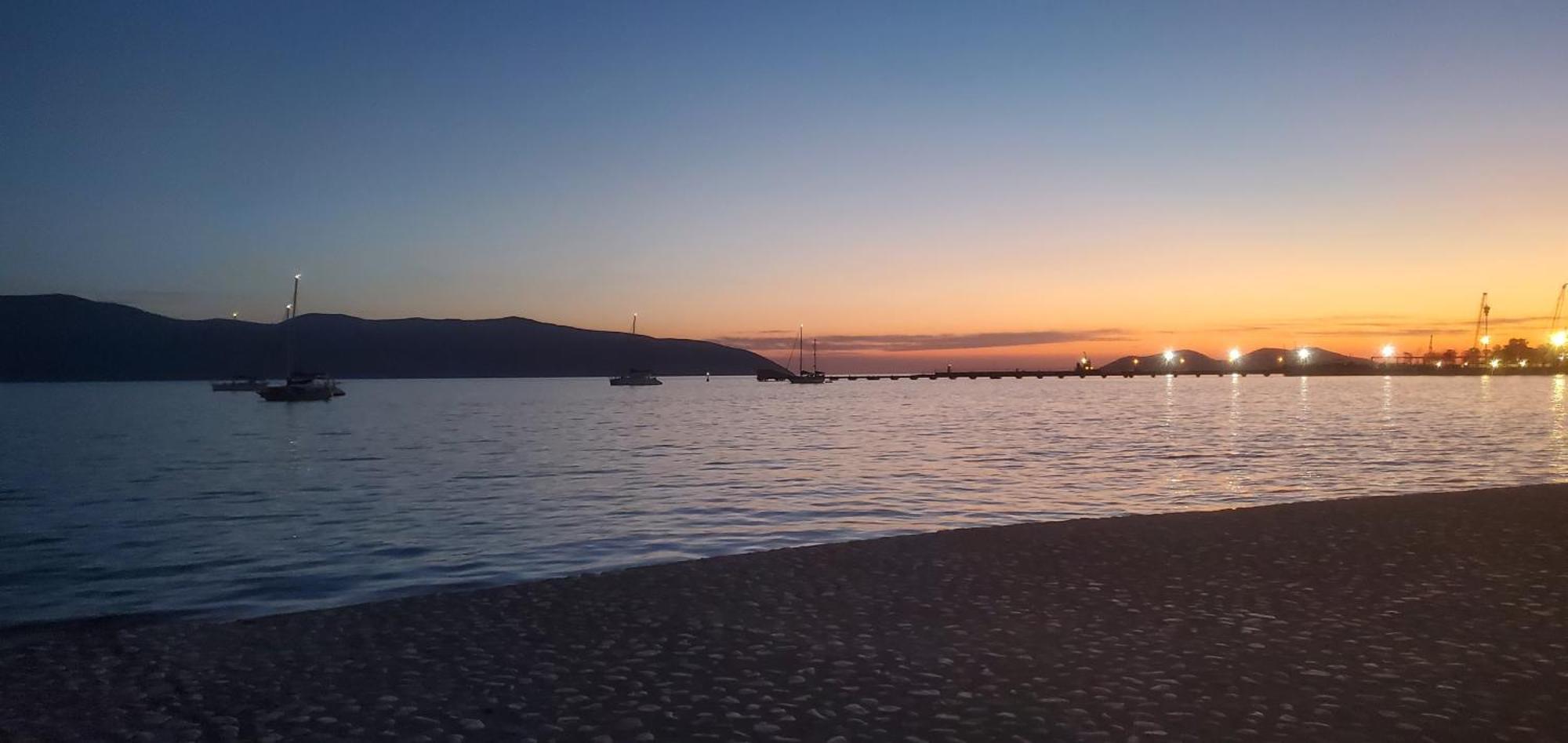 Sea Side Apartment Vlorë Eksteriør bilde